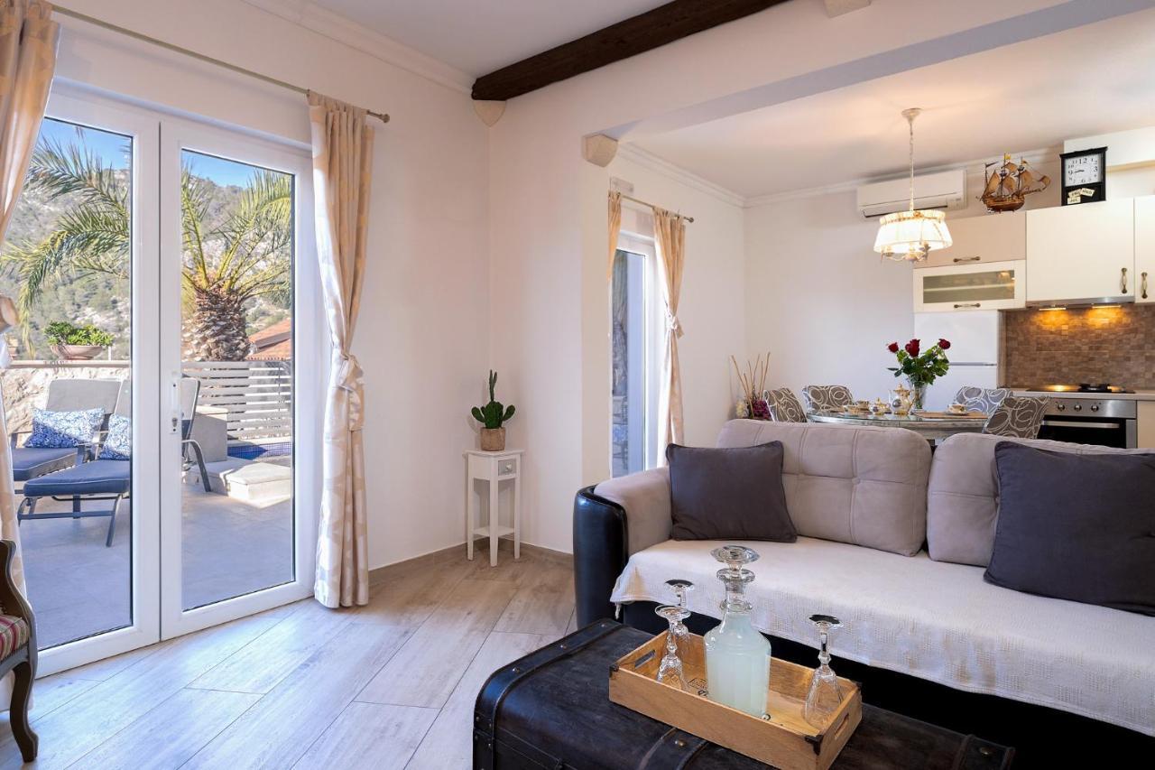 Villa Capitis In The Center- Luxury Apartment With Swimming Pool Hvar Town Eksteriør bilde