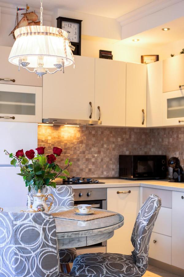 Villa Capitis In The Center- Luxury Apartment With Swimming Pool Hvar Town Eksteriør bilde