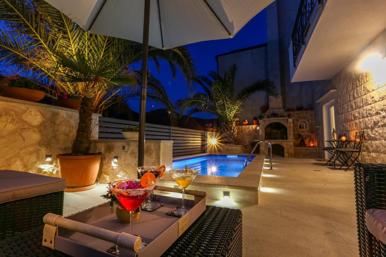 Villa Capitis In The Center- Luxury Apartment With Swimming Pool Hvar Town Eksteriør bilde